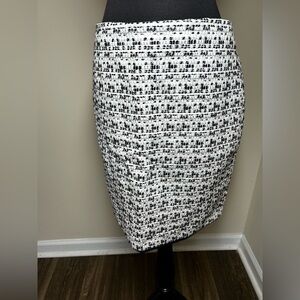 Ann Taylor Monochrome Tweed Pencil Skirt